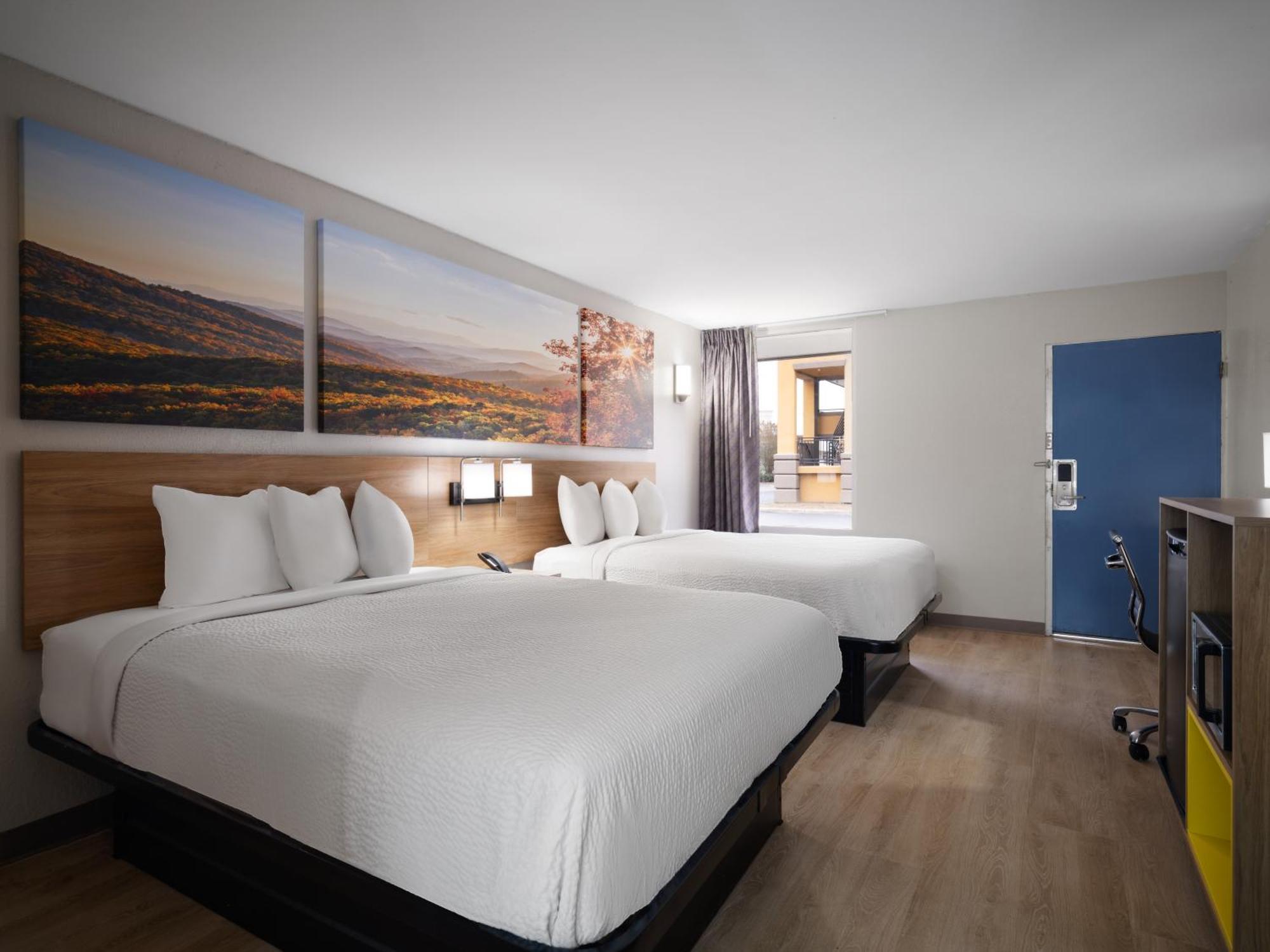 Days-Inn By Wyndham Montgomery I-85 Екстериор снимка