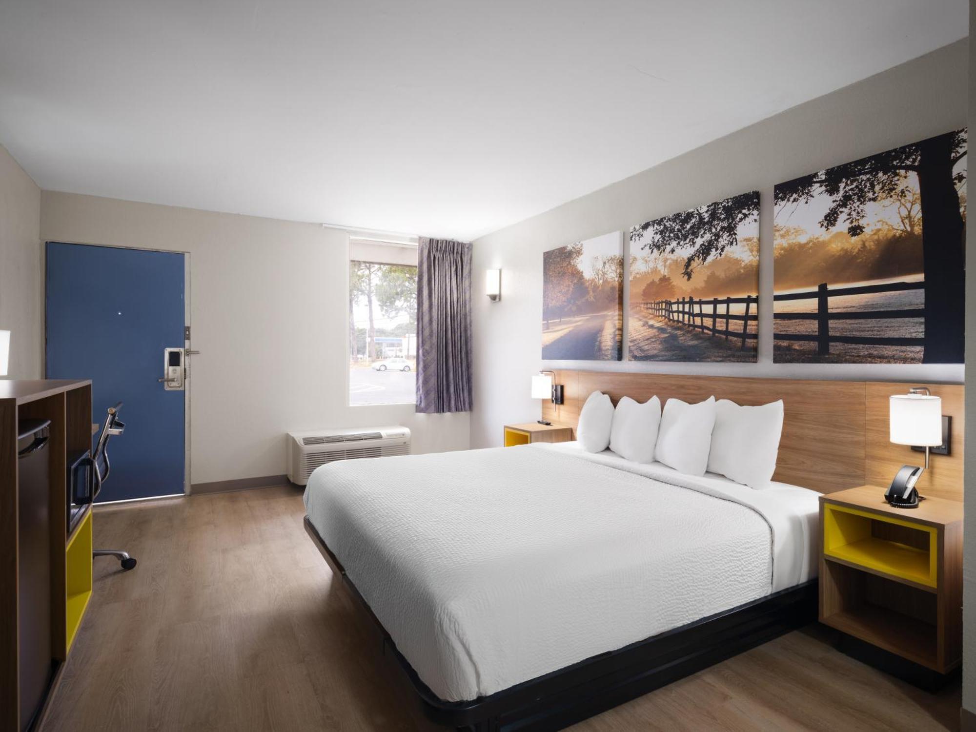 Days-Inn By Wyndham Montgomery I-85 Екстериор снимка