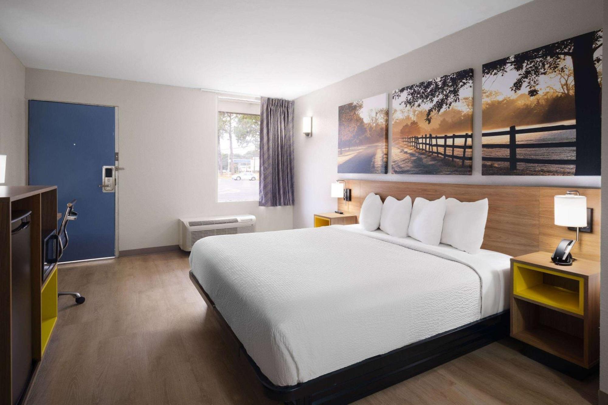 Days-Inn By Wyndham Montgomery I-85 Екстериор снимка