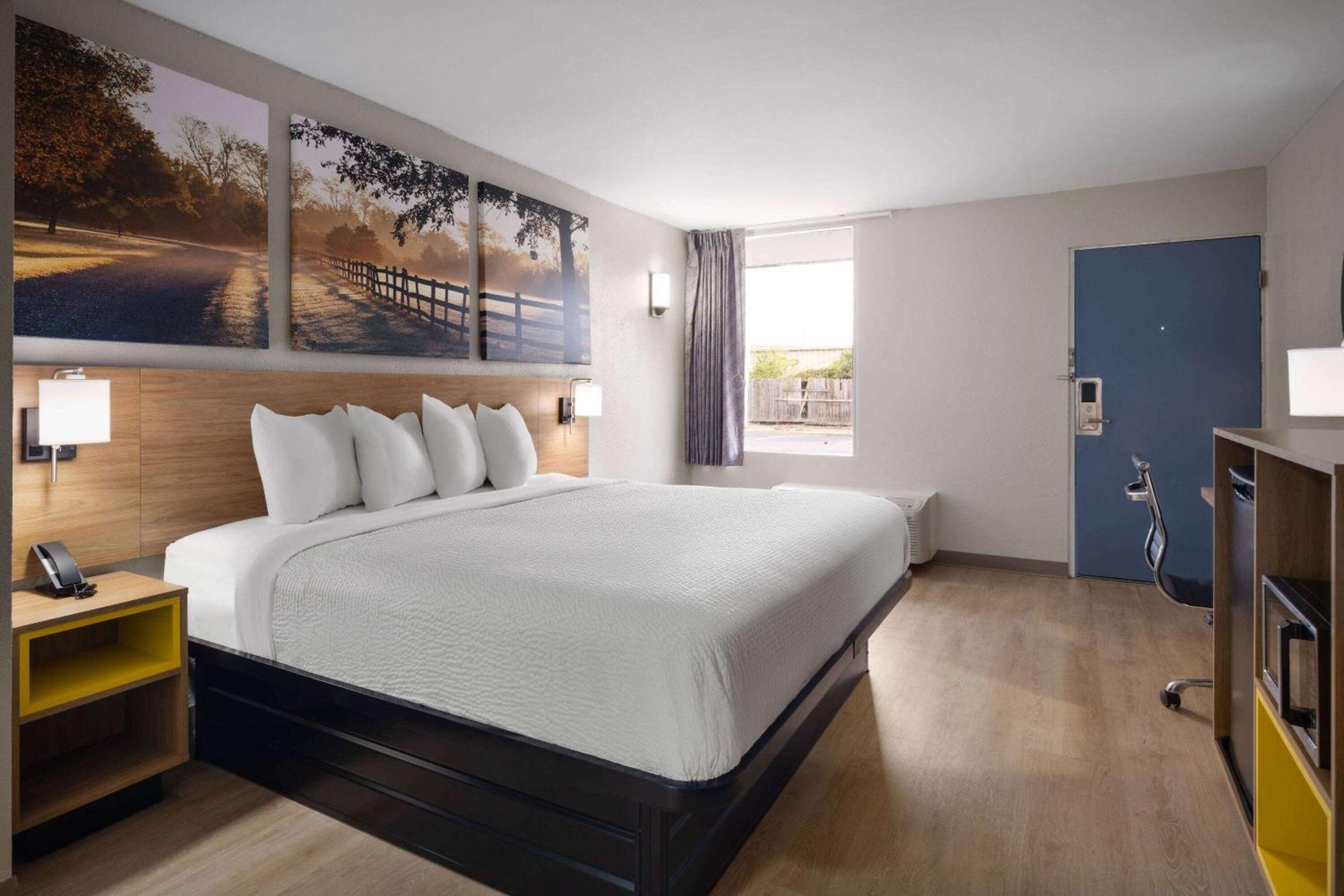 Days-Inn By Wyndham Montgomery I-85 Екстериор снимка