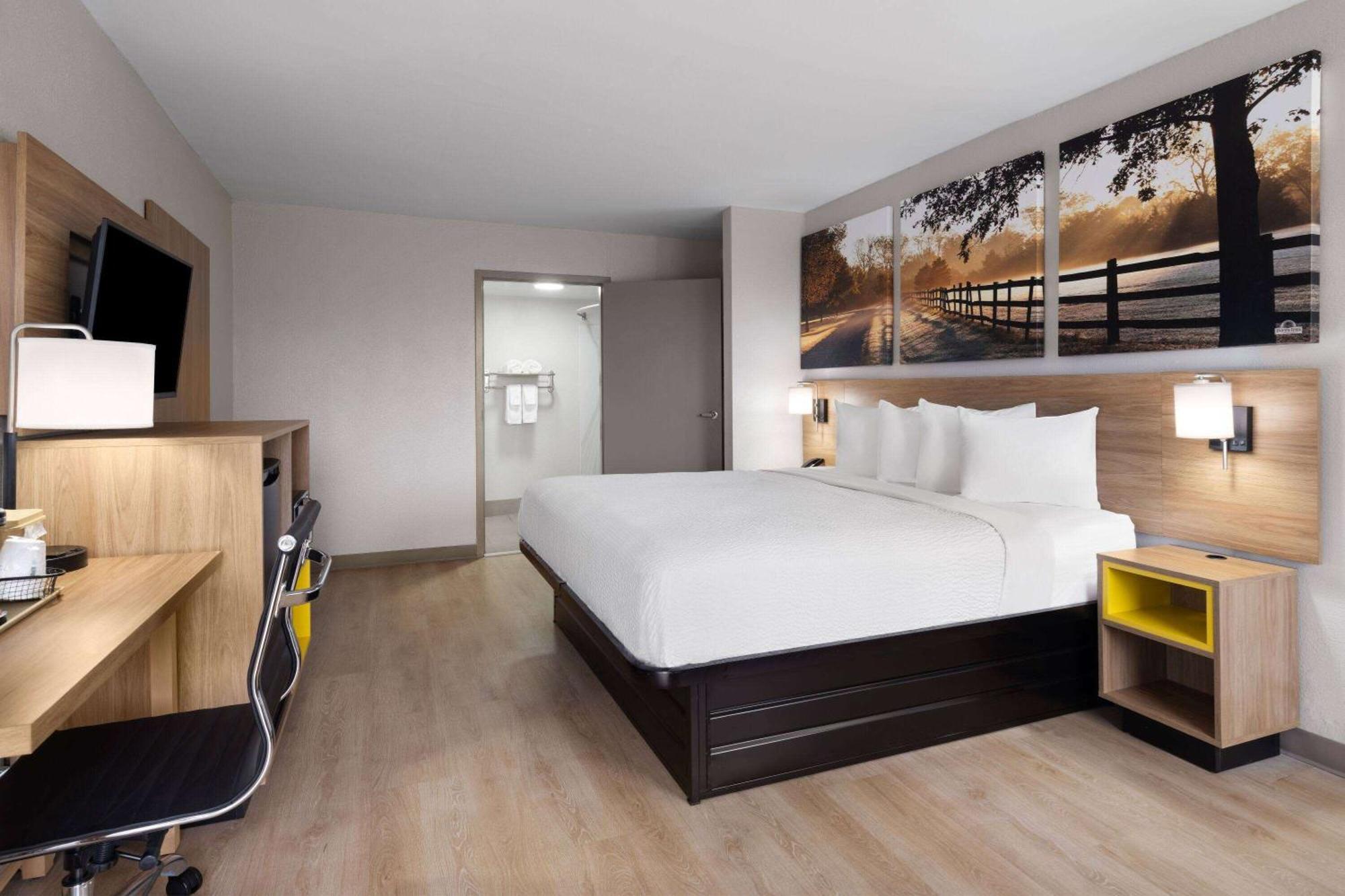 Days-Inn By Wyndham Montgomery I-85 Екстериор снимка